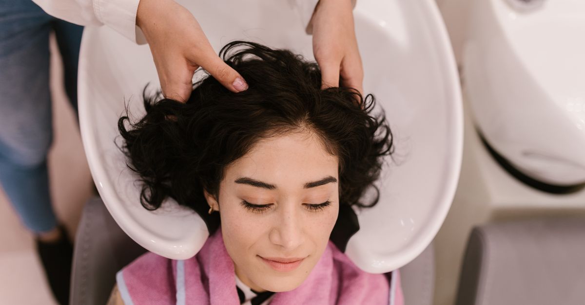 Close up of hair at the roots, where how scalp absorption works begins
