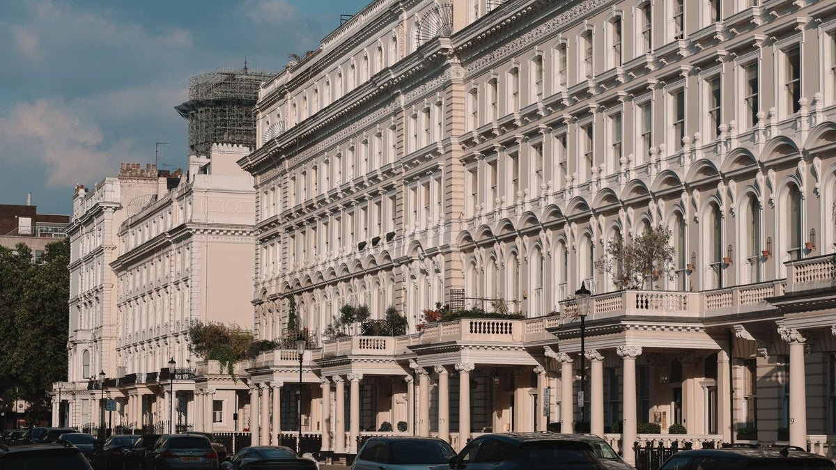 A London street, where people search for trichologists in Hackney